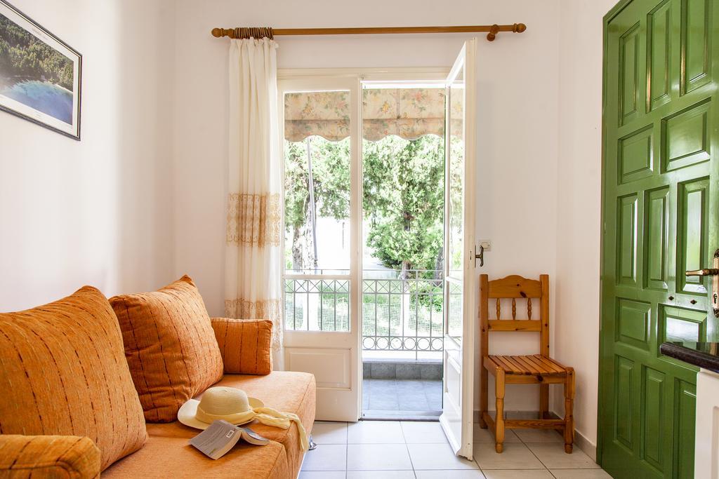 Georgakis George Rooms 바실리키 외부 사진