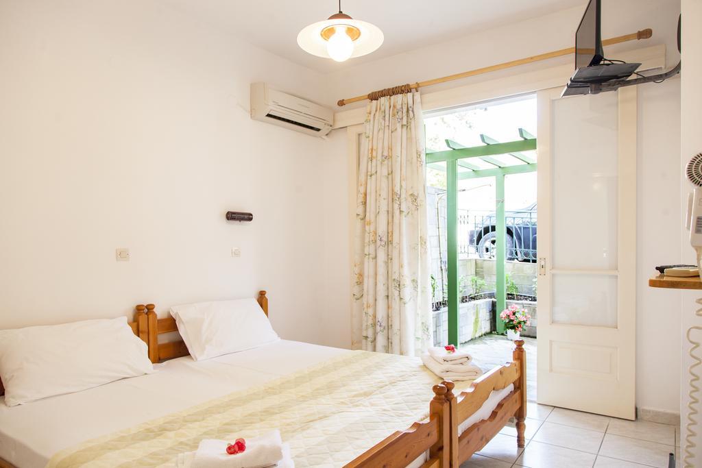 Georgakis George Rooms 바실리키 외부 사진
