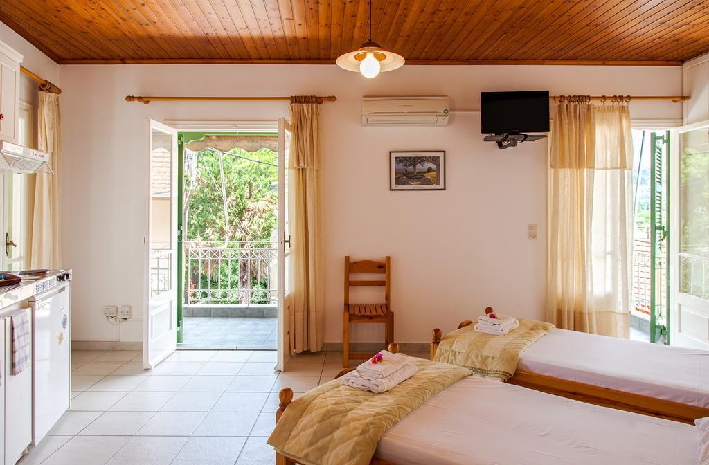 Georgakis George Rooms 바실리키 외부 사진