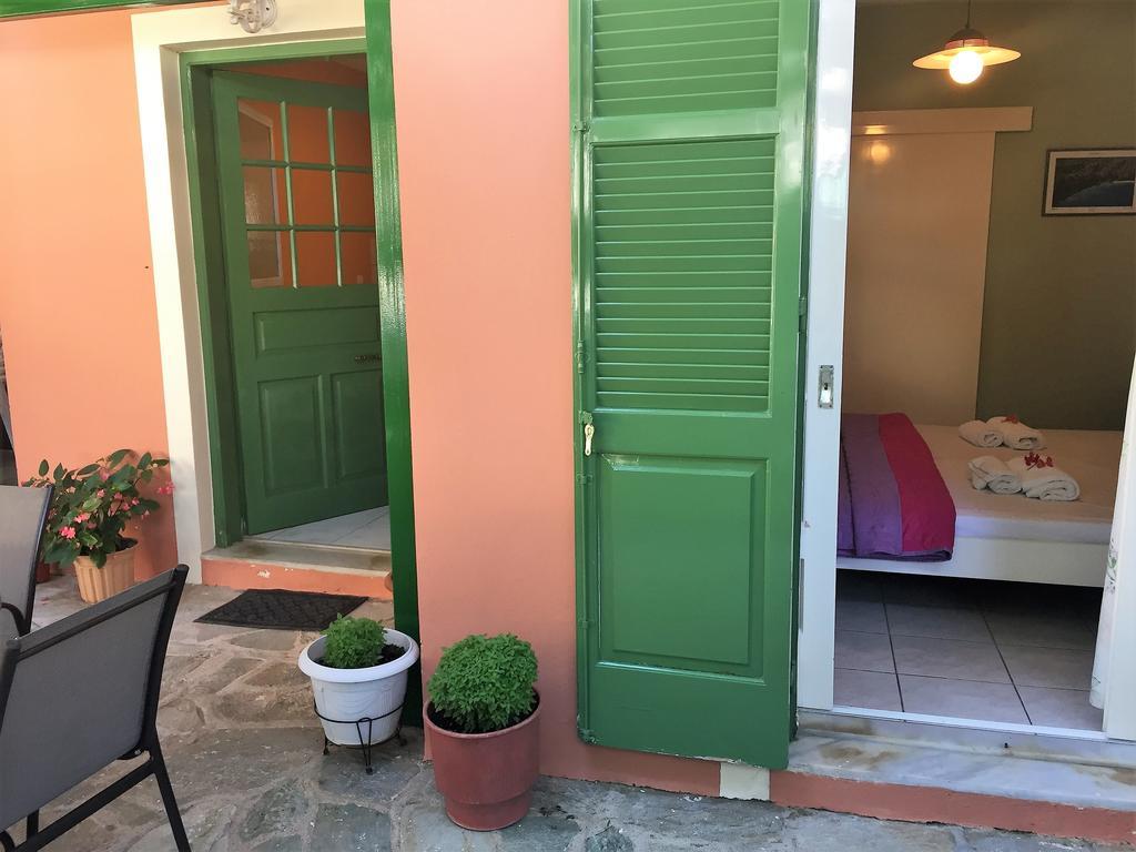 Georgakis George Rooms 바실리키 외부 사진