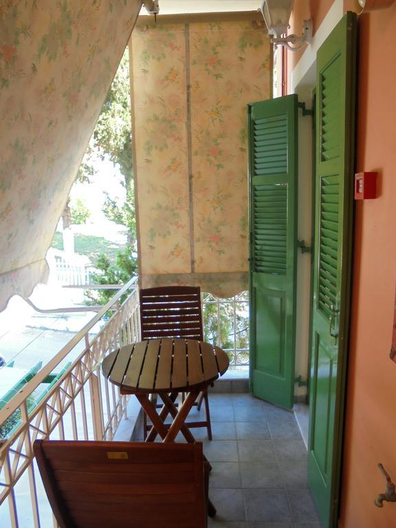 Georgakis George Rooms 바실리키 외부 사진
